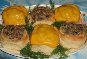 Жульен в булочках