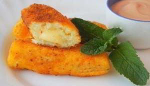 Картофельные палочки с сыром