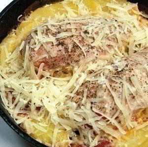 Куриные грудки, запеченные в сливках под сыром