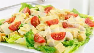 Салат «Цезарь» с курицей