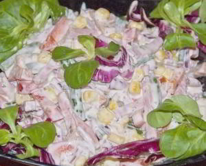 Салат с ветчиной и сладким перцем