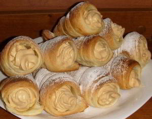 Слоёные трубочки с кремом