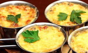 Жюльены с курицей и грибами