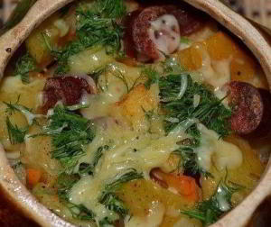 Картофель с охотничьими колбасками