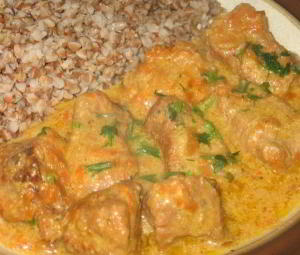 Мясная подлива со сметаной