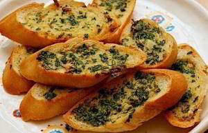Гренки с ароматом чеснока