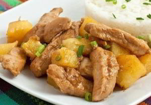 Курица с ананасами
