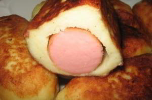 Сосиски в картофеле