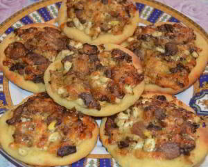 Картофельные лепёшки с сыром и грибами