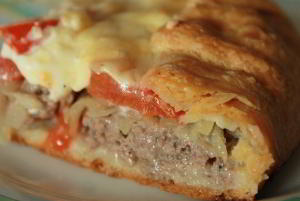Открытый мясной пирог