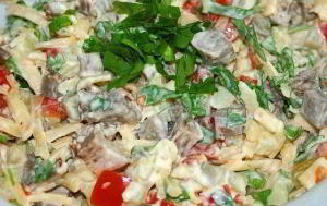 Очень вкусный салат с мясом