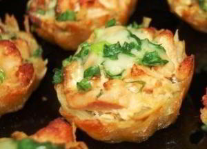 рецепт Тарталетки из картофеля с куриным филе под чесночно-сырным соусом