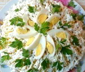 рецепт Салат «Невеста» с копченой курицей