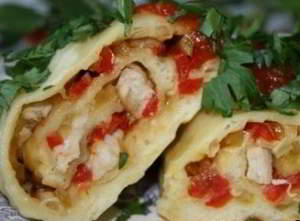рецепт Паровой рулет с курицей и овощами