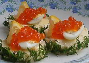 Бутерброды с красной икрой