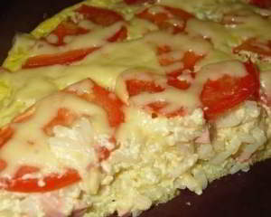 Запеканка с рисом, сыром и колбасой