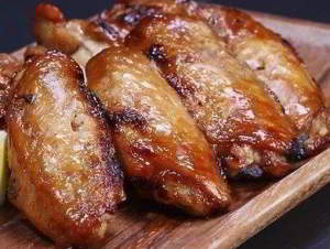 рецепт Куриные крылышки, запеченные в лимонном сиропе