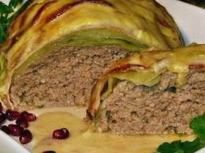 рецепт Мясной рулет "Голубец" в сливочном соусе