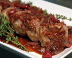 рецепт Мясо в брусничном соусе