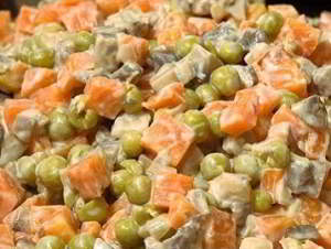 рецепт Салат с грибами и морковью