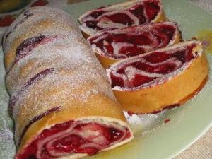 Вкуснейший штрудель с вишней