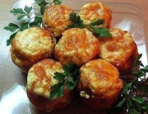 Помидоры, фаршированные курицей