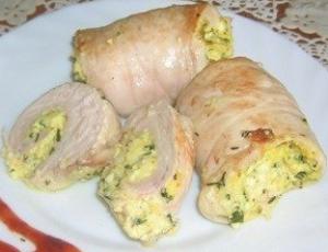 Рулет из куриного филе с творогом