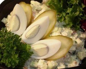 Салат с куриной грудкой