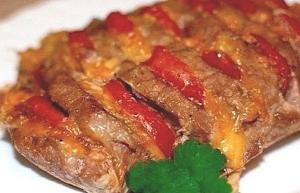Свинина с помидорами и сыром