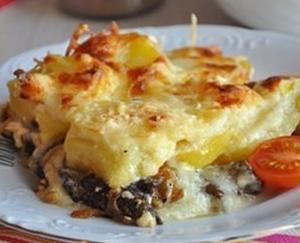 Сливочно - сырная запеканка с грибами и картофелем