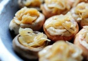 Французские грибочки с запеченным сыром