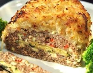 Запеканка из фарша с начинкой и в картофельной "шубке"