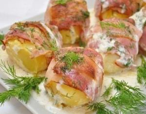 Картошка в беконовой одёжке