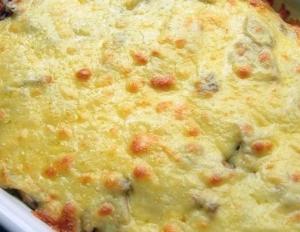 Куриная запеканка с овощами и сметаной