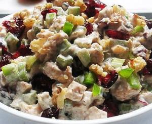 Салат из курицы праздничный