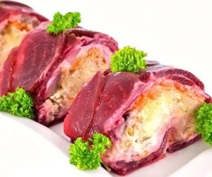 Сельдь под «шубой» с орехами в необычном варианте - новогодние рецепты