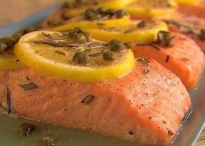 Семга запеченная с лимоном и розмарином