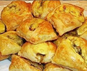 Закусочные пирожки с грибами и сыром