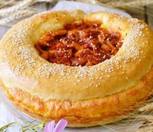 Пирог с сыром и курицей