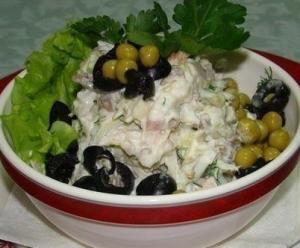 Салат "Мясной с огурчиками"