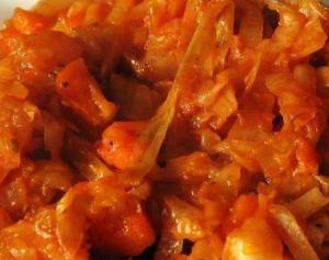 Тушеная капустка, очень вкусно!