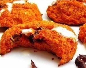 Морковные прянички с начинкой из сухофруктов