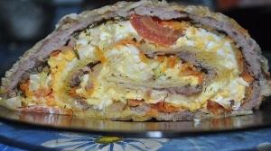 Мясной рулет в лаваше