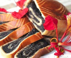 Творожный рулет с маком