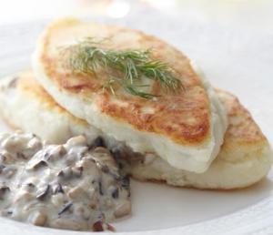Картофельные котлеты с грибным соусом