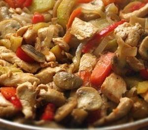 Соте с курицей и грибами (турецкая кухня)