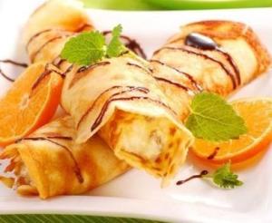 Блинчики с творожно-фруктовой начинкой