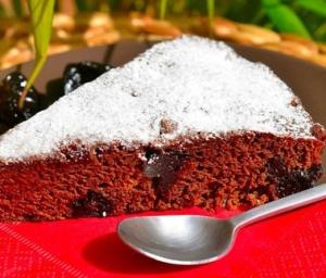 Кофейный пирог с черносливом