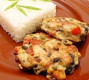 Сочные куриные котлеты с рисом