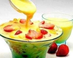 Фруктовый салат с лимонным кремом